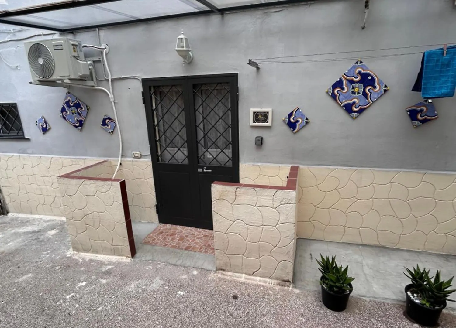 Casa Vacanza Vinci House Ercolano 0*,  Italien